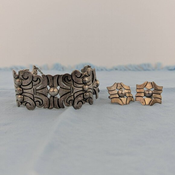 Vintage Serafin Moctezuma sterling silver bracelet & earrings from Taxco Mexico